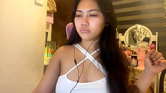 Snapshot of CristiLadson chatting on June 1, 10:22 pm CristiLadson online show from June 1, 10:22 pm