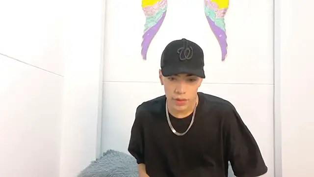 Snapshot of Monyel_Blake chatting on July 2, 12:00 pm Monyel Blake online show from July 2, 12:00 pm