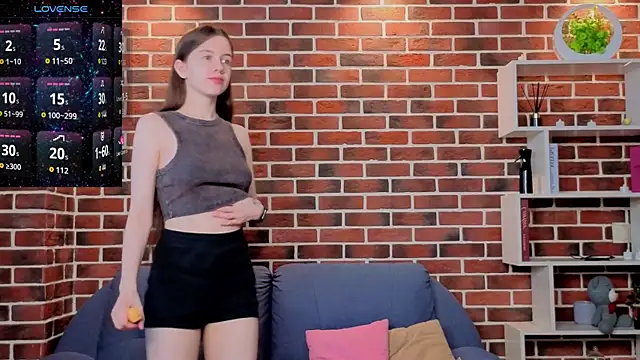 MyrtaMcclaney online show from June 11, 6:50 pm