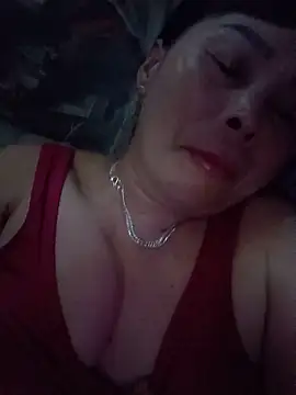 Snapshot of Kiki_sexyy chatting on June 2, 5:42 am Kiki sexyy online show from June 2, 5:42 am