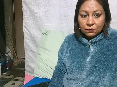 IndianSexyMilf69 online show from June 10, 5:07 am