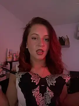 Snapshot of PoisonIvy_x chatting on June 3, 1:36 pm PoisonIvy x online show from June 3, 1:36 pm