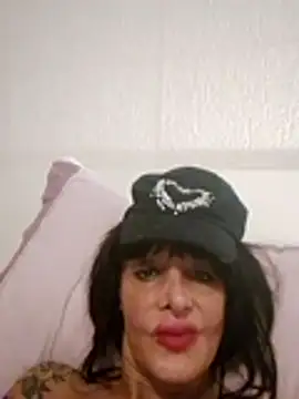 Snapshot of stellina73 chatting on July 14, 10:04 pm stellina73 online show from July 14, 10:04 pm