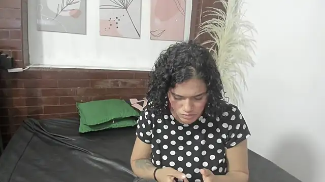 Snapshot of Atenajb_ chatting on July 18, 3:44 am Atenajb online show from July 18, 3:44 am