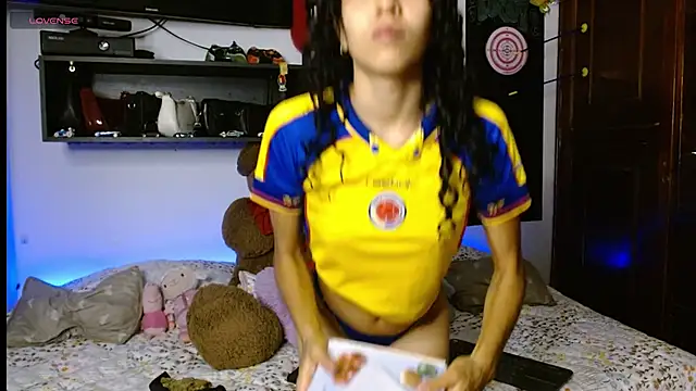 Snapshot of Laila_bunny chatting on July 1, 9:58 pm Laila bunny online show from July 1, 9:58 pm