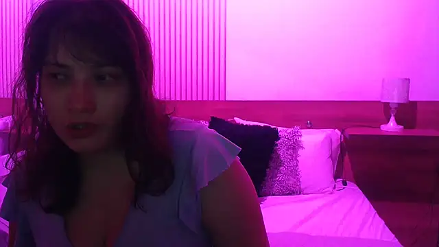 Snapshot of ValentinaGreyy chatting on June 22, 9:56 pm ValentinaGreyy online show from June 22, 9:56 pm