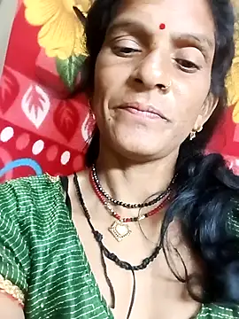 Snapshot of Cut_umang74 chatting on June 24, 10:31 pm Cut umang74 online show from June 24, 10:31 pm