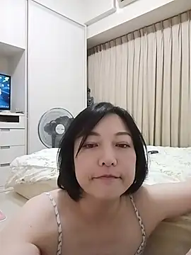 becca201 online show from July 28, 1:21 pm