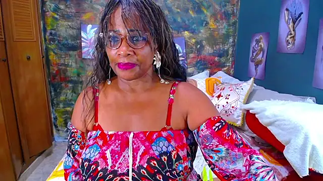 cairohot online show from April 4, 8:01 am