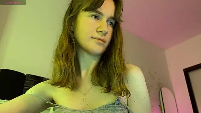 Snapshot of agniia257 chatting on July 5, 9:22 pm agniia257 online show from July 5, 9:22 pm