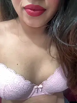 Snapshot of Yours_riya11 chatting on June 27, 7:19 pm Yours riya11 online show from June 27, 7:19 pm