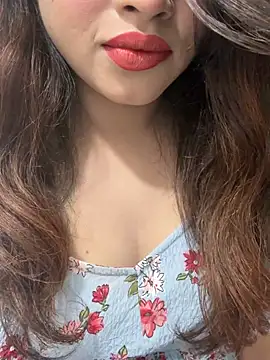 Snapshot of Yours_riya11 chatting on July 17, 12:39 am Yours riya11 online show from July 17, 12:39 am