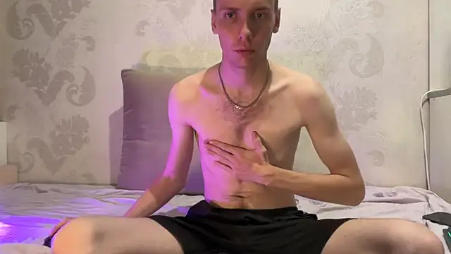 Snapshot of LiamShadow_ chatting on June 11, 12:47 pm LiamShadow online show from June 11, 12:47 pm