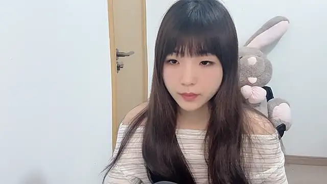 Louise-3 online show from June 2, 9:39 pm