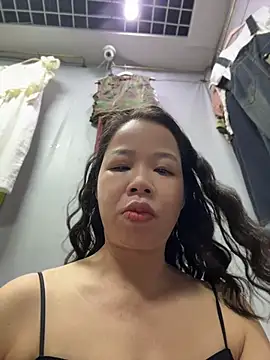 Snapshot of honghong_mother chatting on July 3, 12:17 am honghong mother online show from July 3, 12:17 am