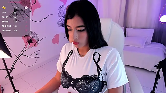 brunette noova online show from June 6, 8:57 pm