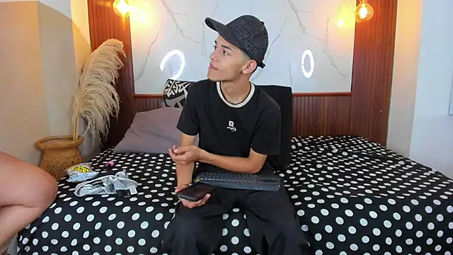 Vick and Pedro online show from June 26, 5:39 pm