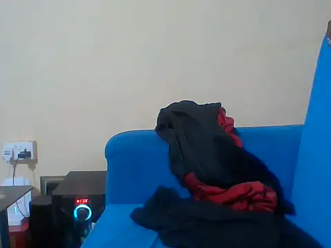 Snapshot of Skylark612 chatting on June 18, 9:25 am Skylark612 online show from June 18, 9:25 am