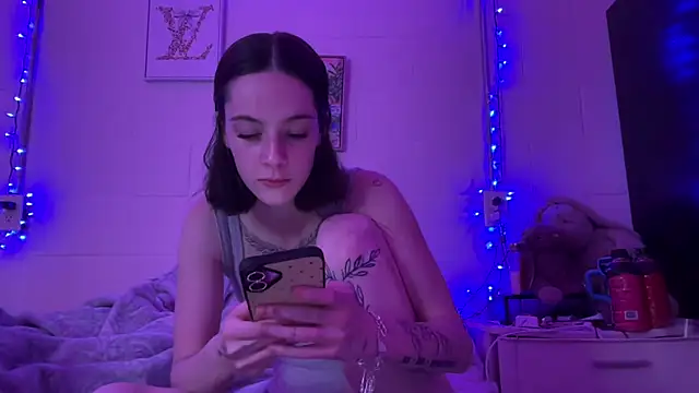 Faithluvv05 online show from June 2, 11:07 pm