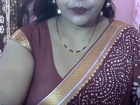 Snapshot of PRIYANKA_023 chatting on July 18, 10:52 am PRIYANKA 023 online show from July 18, 10:52 am