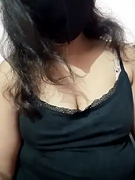 Snapshot of Archana_32 chatting on July 9, 12:58 am Archana 32 online show from July 9, 12:58 am