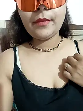Snapshot of Archana_32 chatting on July 14, 1:08 am Archana 32 online show from July 14, 1:08 am