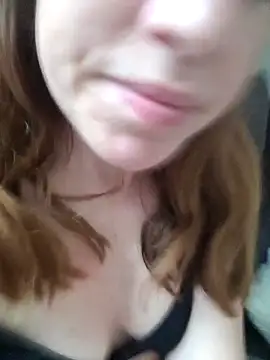 Snapshot of Lunaswee chatting on June 3, 5:51 pm Lunaswee online show from June 3, 5:51 pm