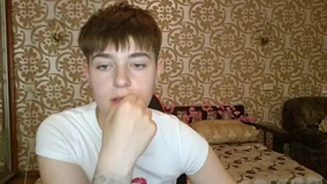 Snapshot of EmyHills chatting on July 25, 6:16 pm EmyHills online show from July 25, 6:16 pm