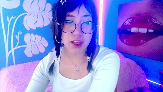 eli doll online show from June 15, 11:12 am