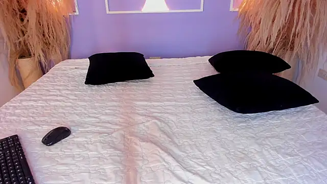 Snapshot of Haileyconnors_ chatting on June 12, 3:44 pm Haileyconnors online show from June 12, 3:44 pm