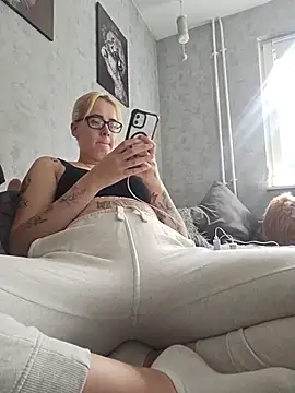 OnlyTattooDevil online show from August 7, 3:36 pm