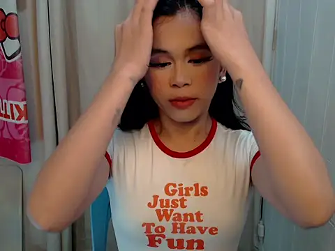Snapshot of Yourslut_Angelx chatting on June 23, 4:38 pm Yourslut Angelx online show from June 23, 4:38 pm