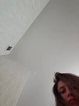 Eileenmurrr online show from June 17, 4:26 am