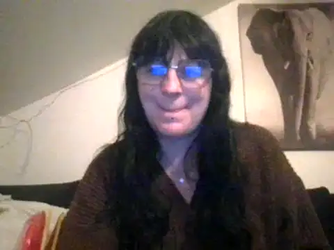 Snapshot of sexujuly88 chatting on February 6, 10:21 pm sexujuly88 online show from February 6, 10:21 pm