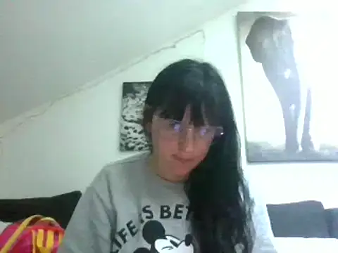Snapshot of sexujuly88 chatting on March 6, 7:14 am sexujuly88 online show from March 6, 7:14 am