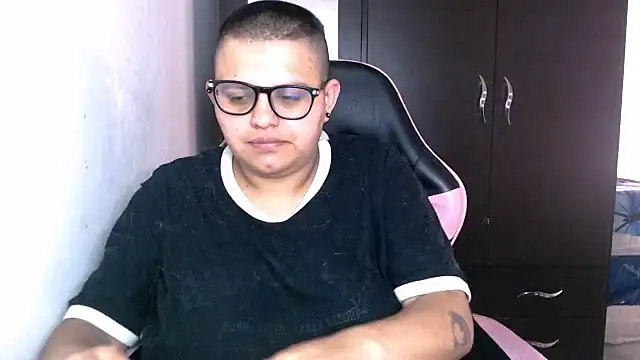 Kristy rouseXXX online show from July 9, 4:33 pm