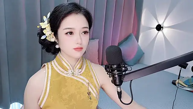 Momo-Wow online show from July 18, 6:17 am