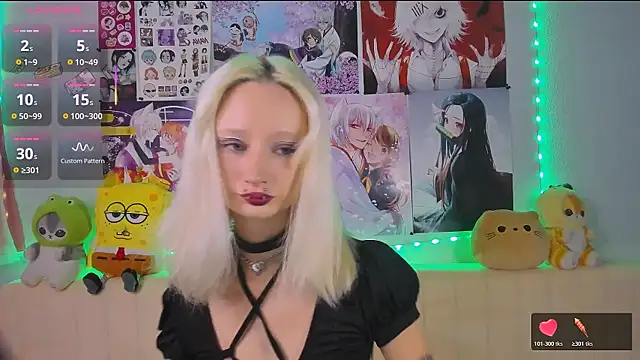 Snapshot of Katia_Nabiee chatting on July 6, 4:31 am Katia Nabiee online show from July 6, 4:31 am