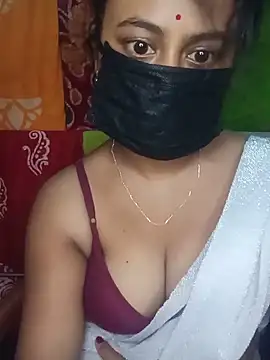 Snapshot of Sayanichatterjee024 chatting on July 2, 10:21 am Sayanichatterjee024 online show from July 2, 10:21 am