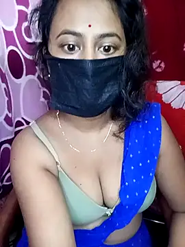 Snapshot of Sayanichatterjee024 chatting on July 21, 6:10 pm Sayanichatterjee024 online show from July 21, 6:10 pm