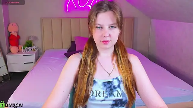 Snapshot of Violeta_Paul chatting on July 12, 1:07 am Violeta Paul online show from July 12, 1:07 am
