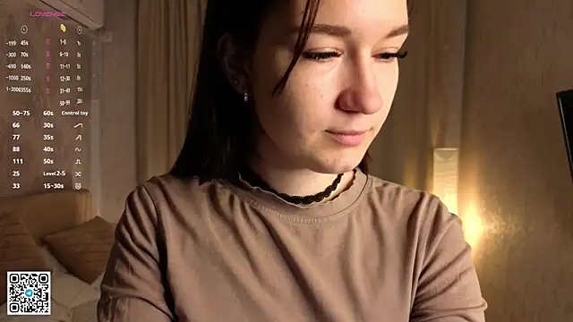 ClaudiaWhitherspoon online show from June 3, 6:35 pm