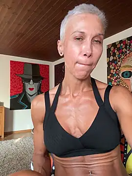 GymQueenCarmen online show from July 19, 5:11 am