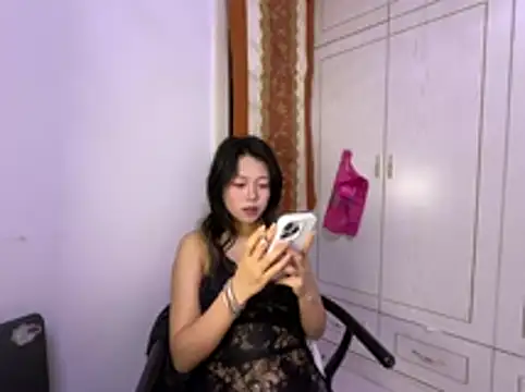 Snapshot of YoYo_2834 chatting on July 2, 2:56 pm YoYo 2834 online show from July 2, 2:56 pm