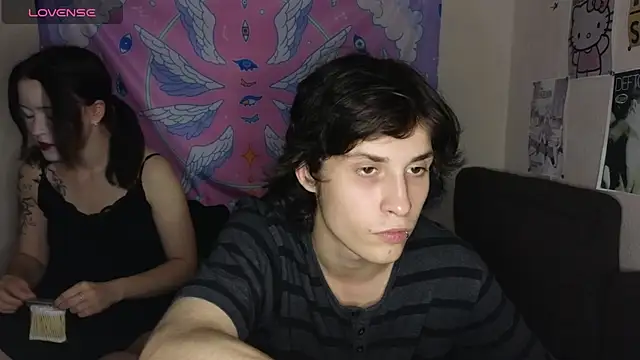 Snapshot of Cute_Goth chatting on July 17, 7:08 pm Cute Goth online show from July 17, 7:08 pm