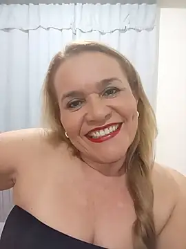 Snapshot of Sara_hilton02 chatting on June 25, 12:21 am Sara hilton02 online show from June 25, 12:21 am