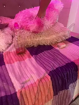 Snapshot of Nina_VerySlut_Dirty chatting on June 3, 2:55 pm Nina VerySlut Dirty online show from June 3, 2:55 pm