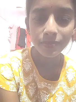 Saloni-Tyagi online show from July 19, 4:44 pm
