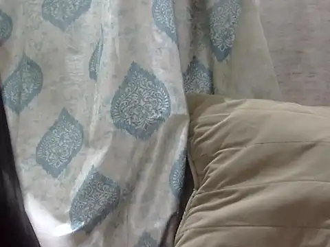 Snapshot of hey_darling_ chatting on July 17, 11:42 pm hey darling online show from July 17, 11:42 pm