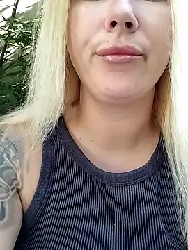 evil kitty online show from June 19, 6:40 am